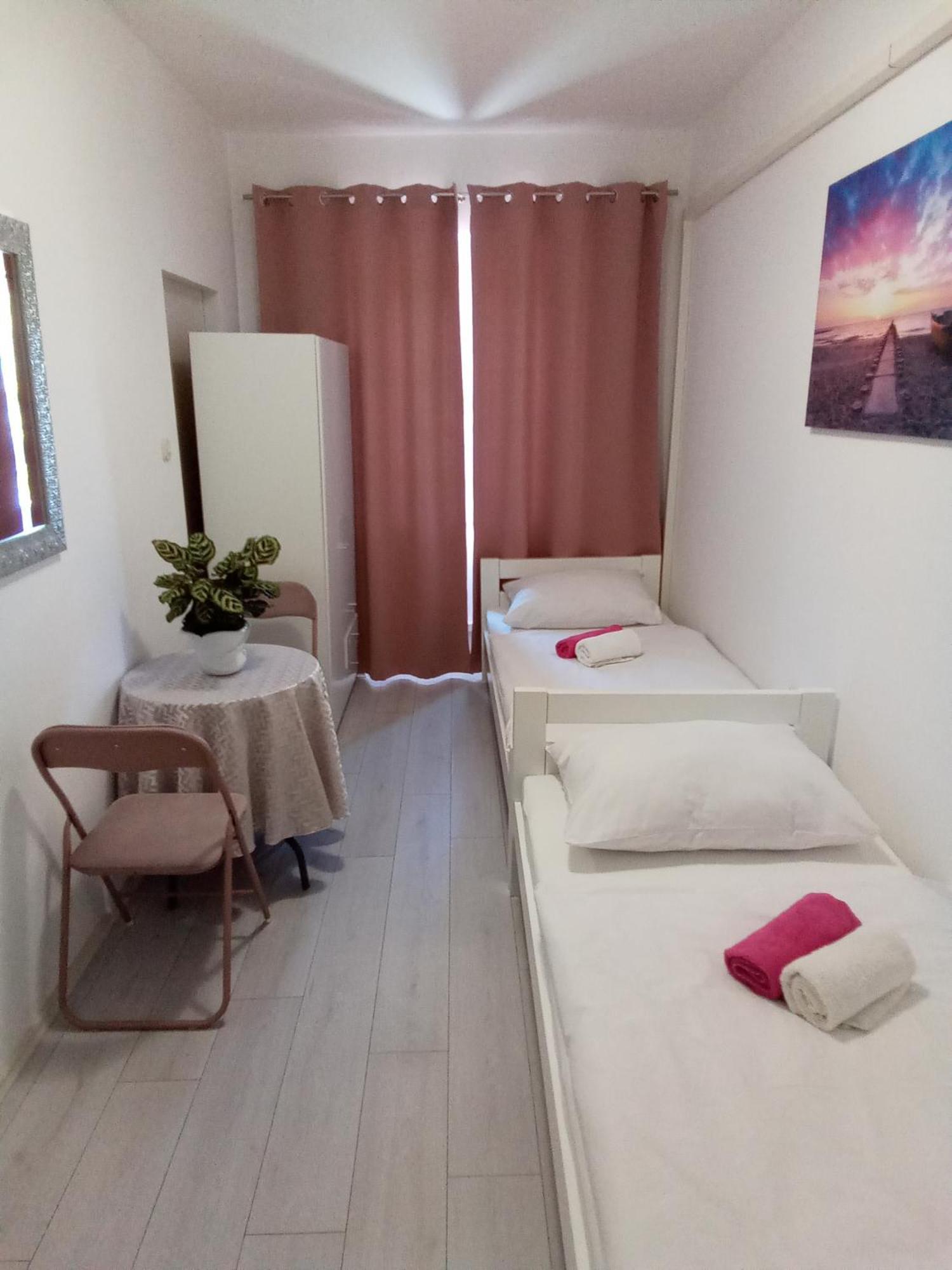 Soba Arena Hotel Pula Luaran gambar